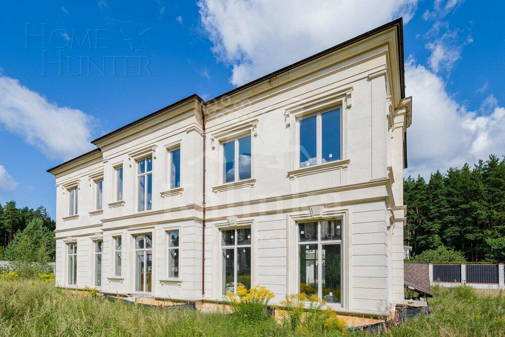 2-этажный коттедж 650 м² без отделки