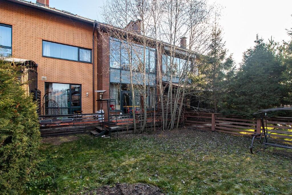 3-этажный таунхаус 354 м² с отделкой