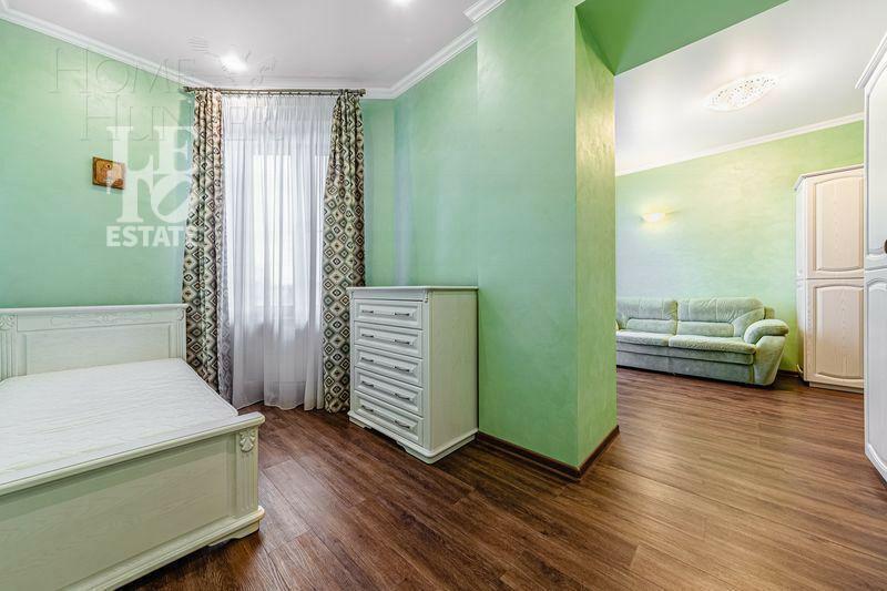 2-этажный таунхаус 250 м² с отделкой