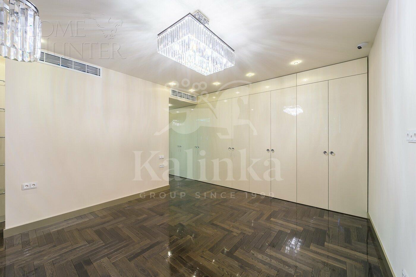 4-КОМН. КВАРТИРА С ОТДЕЛКОЙ 230 М² НА 6 ЭТАЖЕ