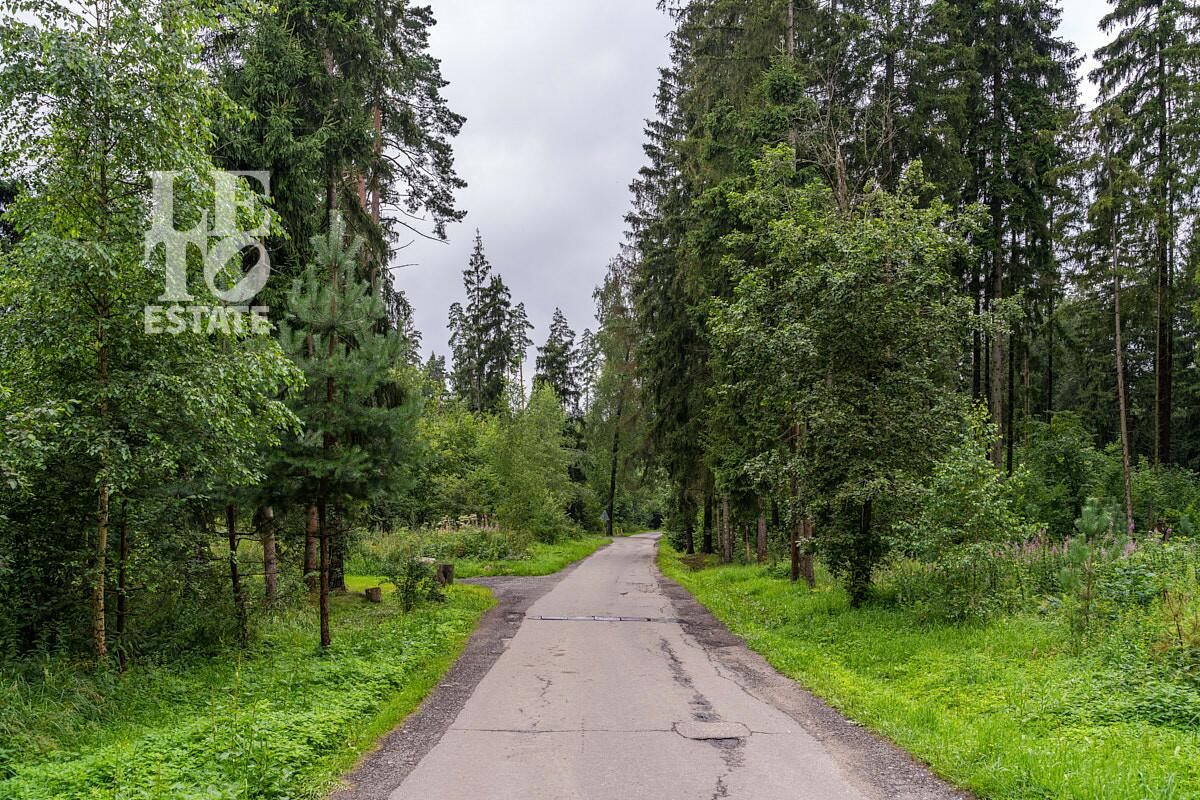 3-этажный коттедж 770 м² без отделки