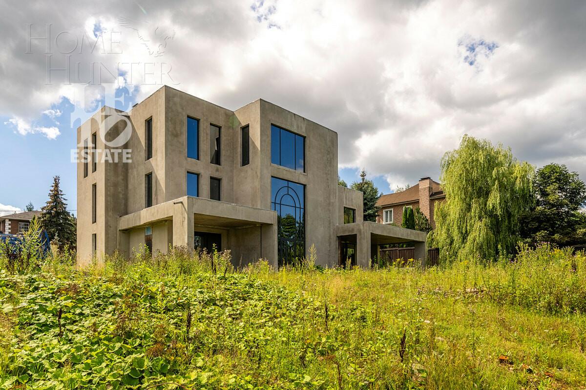 3-этажный коттедж 770 м² без отделки