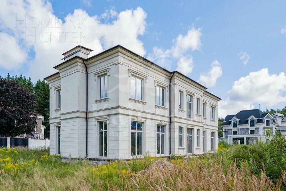 2-этажный коттедж 650 м² без отделки