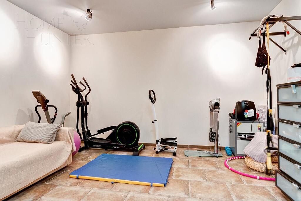 3-этажный таунхаус 354 м² с отделкой