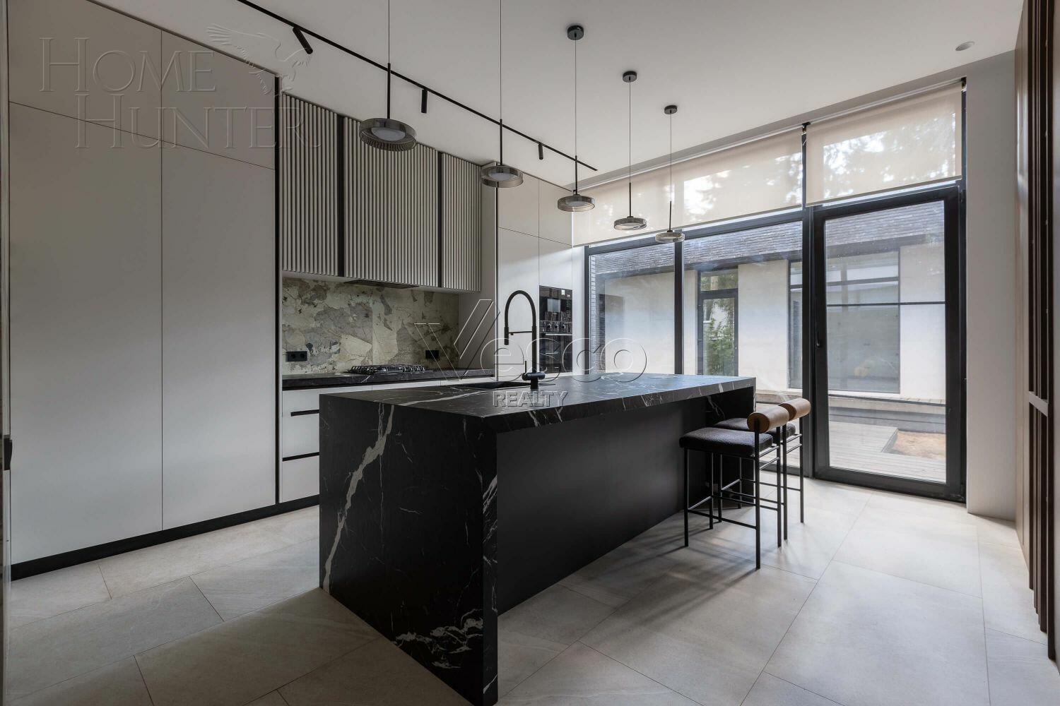 2-этажный коттедж 252 м² с отделкой