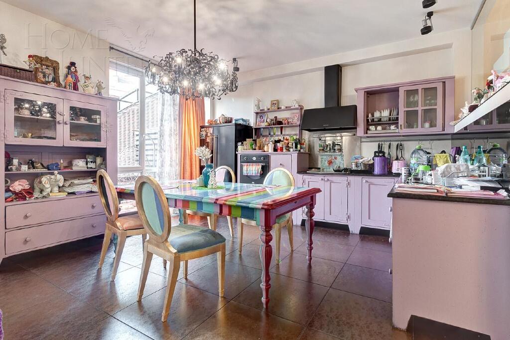 3-этажный таунхаус 354 м² с отделкой