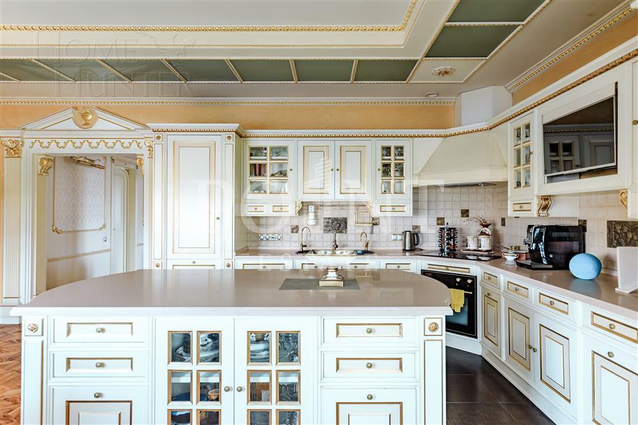 6-КОМН. КВАРТИРА С ОТДЕЛКОЙ 252.3 М² НА 8 ЭТАЖЕ