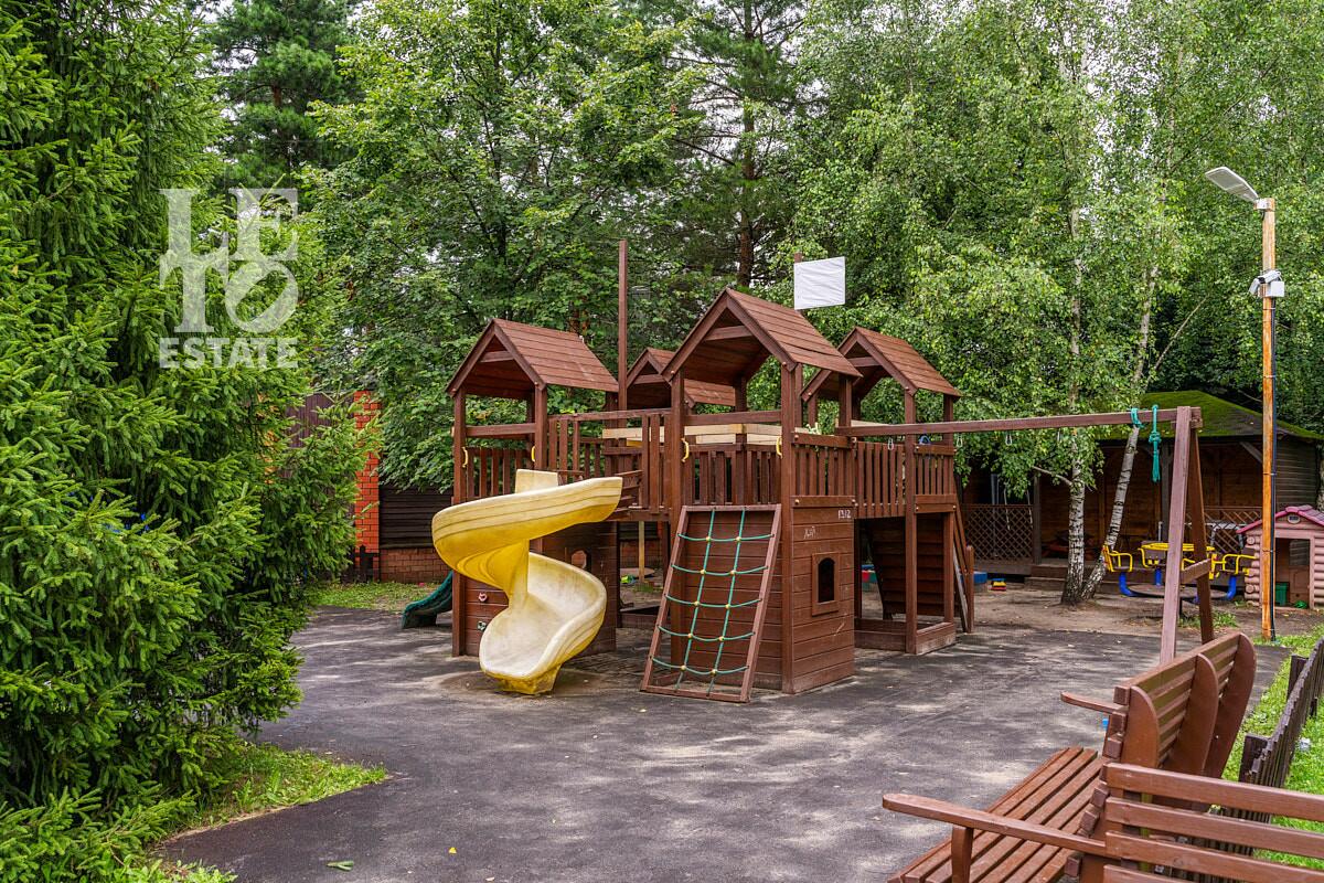 3-этажный коттедж 770 м² без отделки