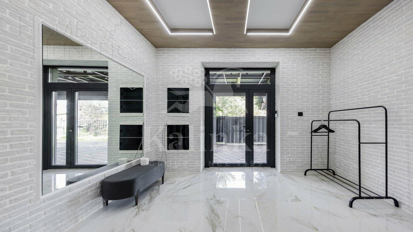 2-этажный коттедж 250 м² с отделкой