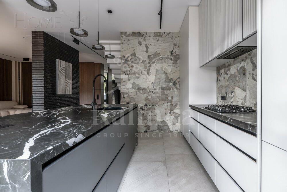 2-этажный коттедж 256 м² с отделкой