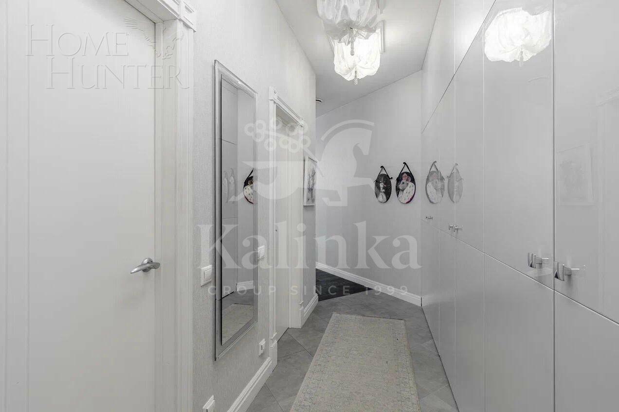 4-КОМН. КВАРТИРА С ОТДЕЛКОЙ 258.2 М² НА 1 ЭТАЖЕ
