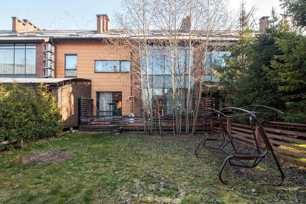 3-этажный таунхаус 354 м² с отделкой