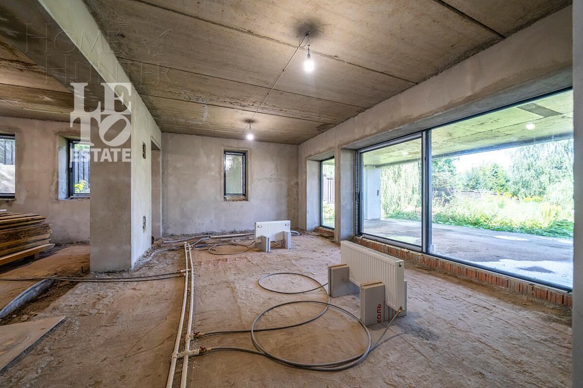 3-этажный коттедж 770 м² без отделки