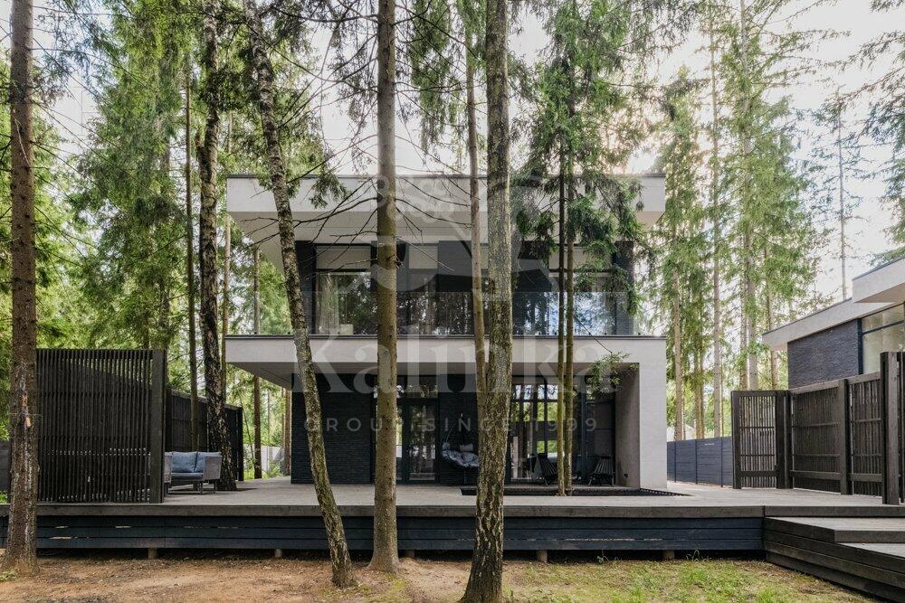 2-этажный коттедж 256 м² с отделкой