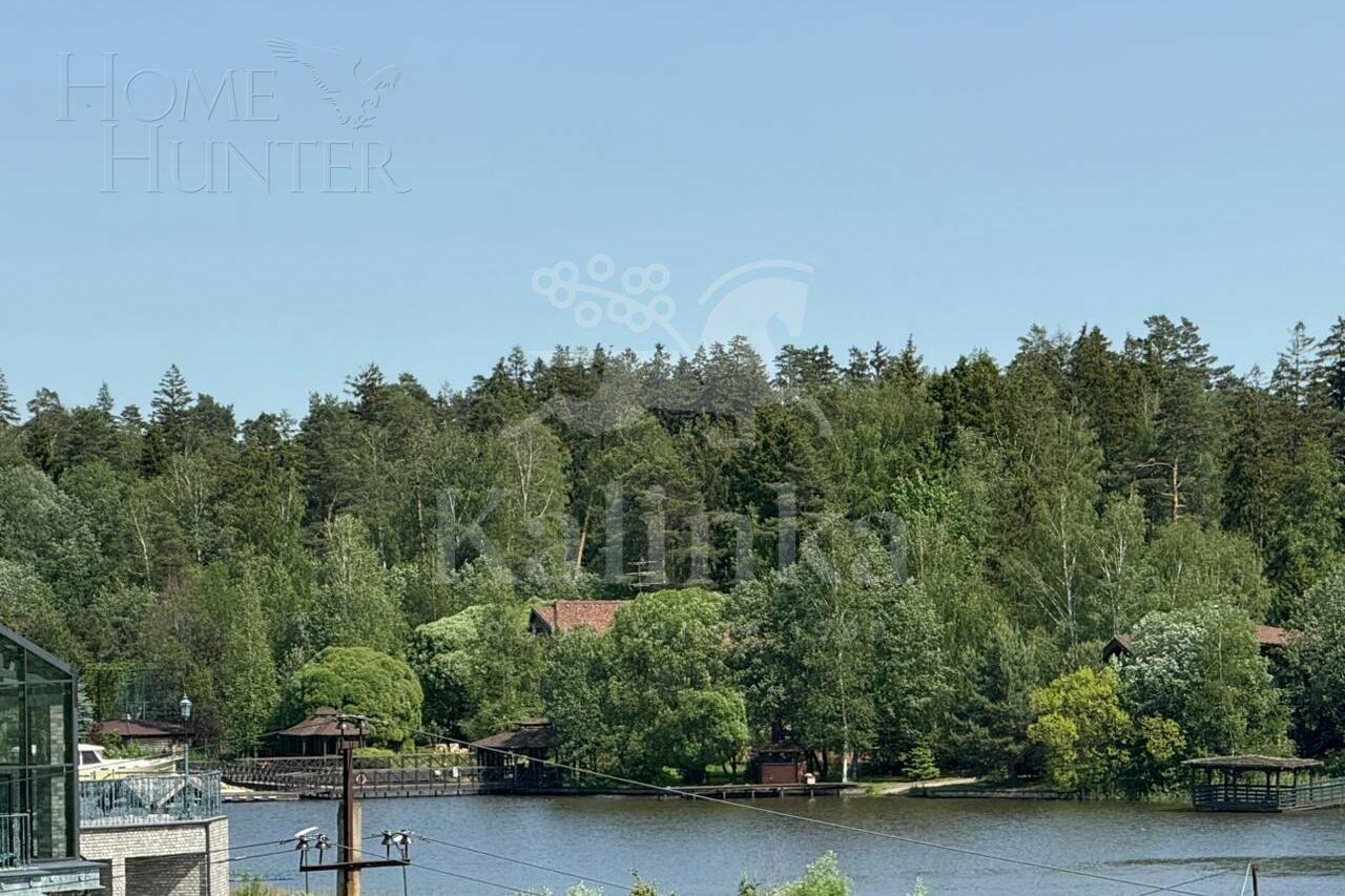 3-этажный коттедж 935 м² с отделкой