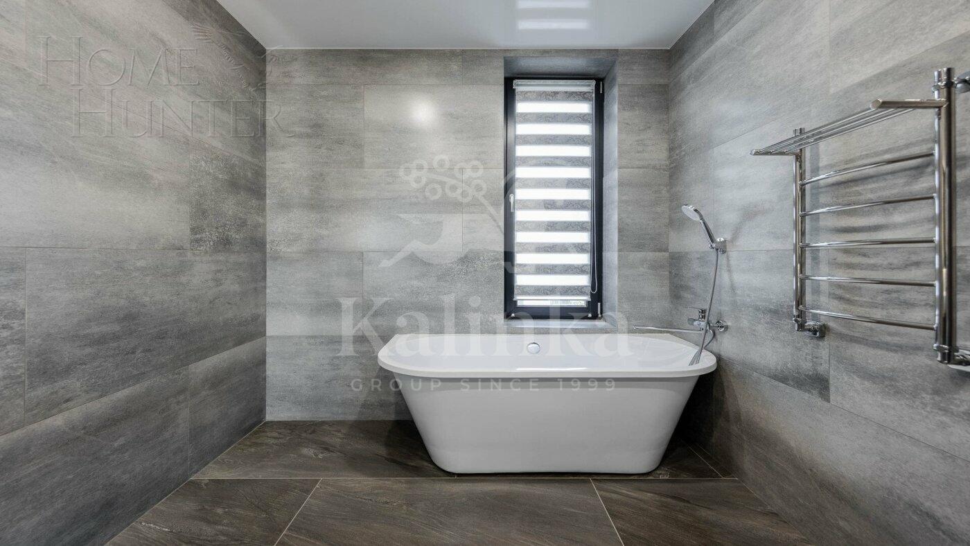 2-этажный коттедж 250 м² с отделкой