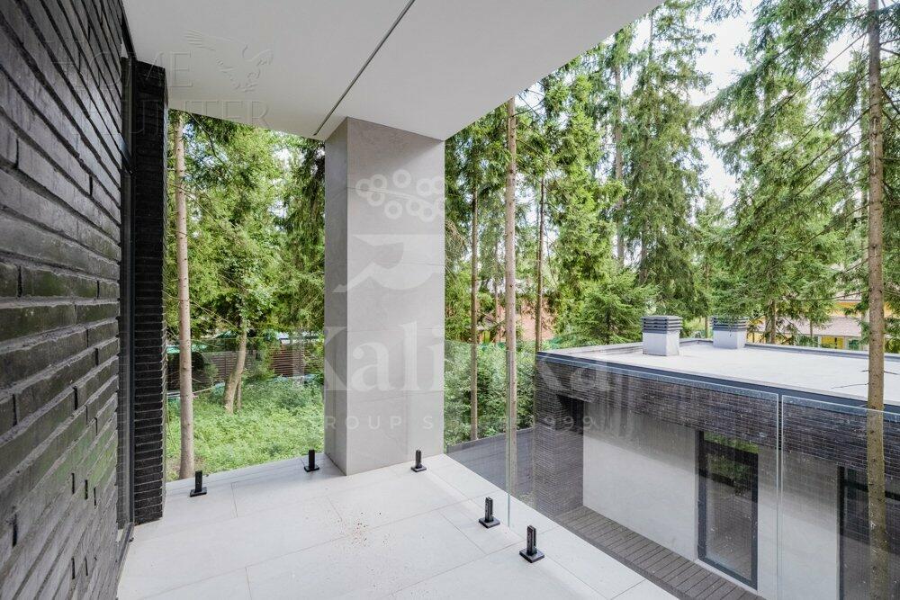 2-этажный коттедж 256 м² с отделкой