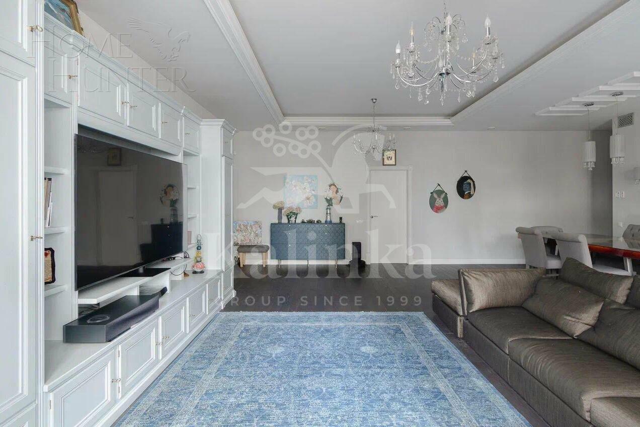 4-КОМН. КВАРТИРА С ОТДЕЛКОЙ 258.2 М² НА 1 ЭТАЖЕ