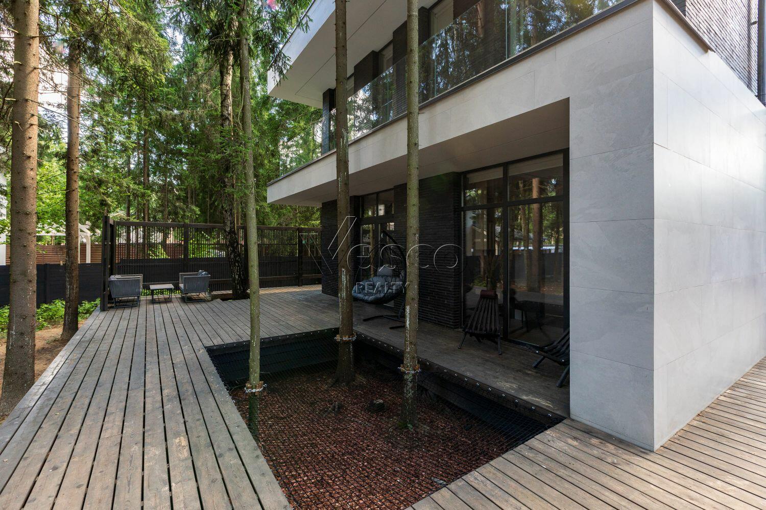 2-этажный коттедж 252 м² с отделкой