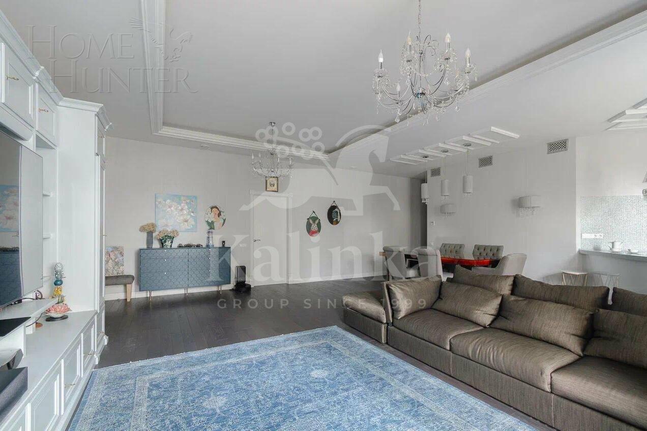 4-КОМН. КВАРТИРА С ОТДЕЛКОЙ 258.2 М² НА 1 ЭТАЖЕ