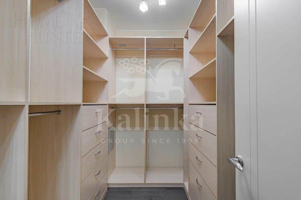 4-КОМН. КВАРТИРА С ОТДЕЛКОЙ 258.2 М² НА 1 ЭТАЖЕ