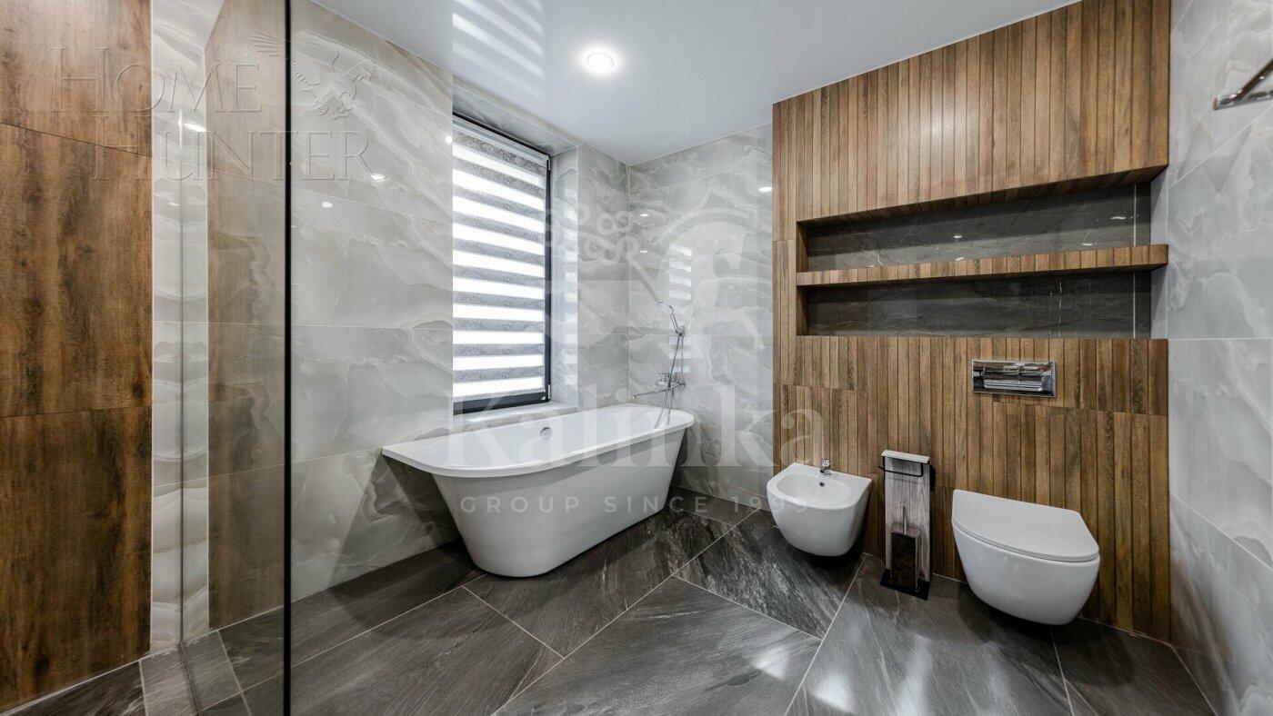 2-этажный коттедж 250 м² с отделкой