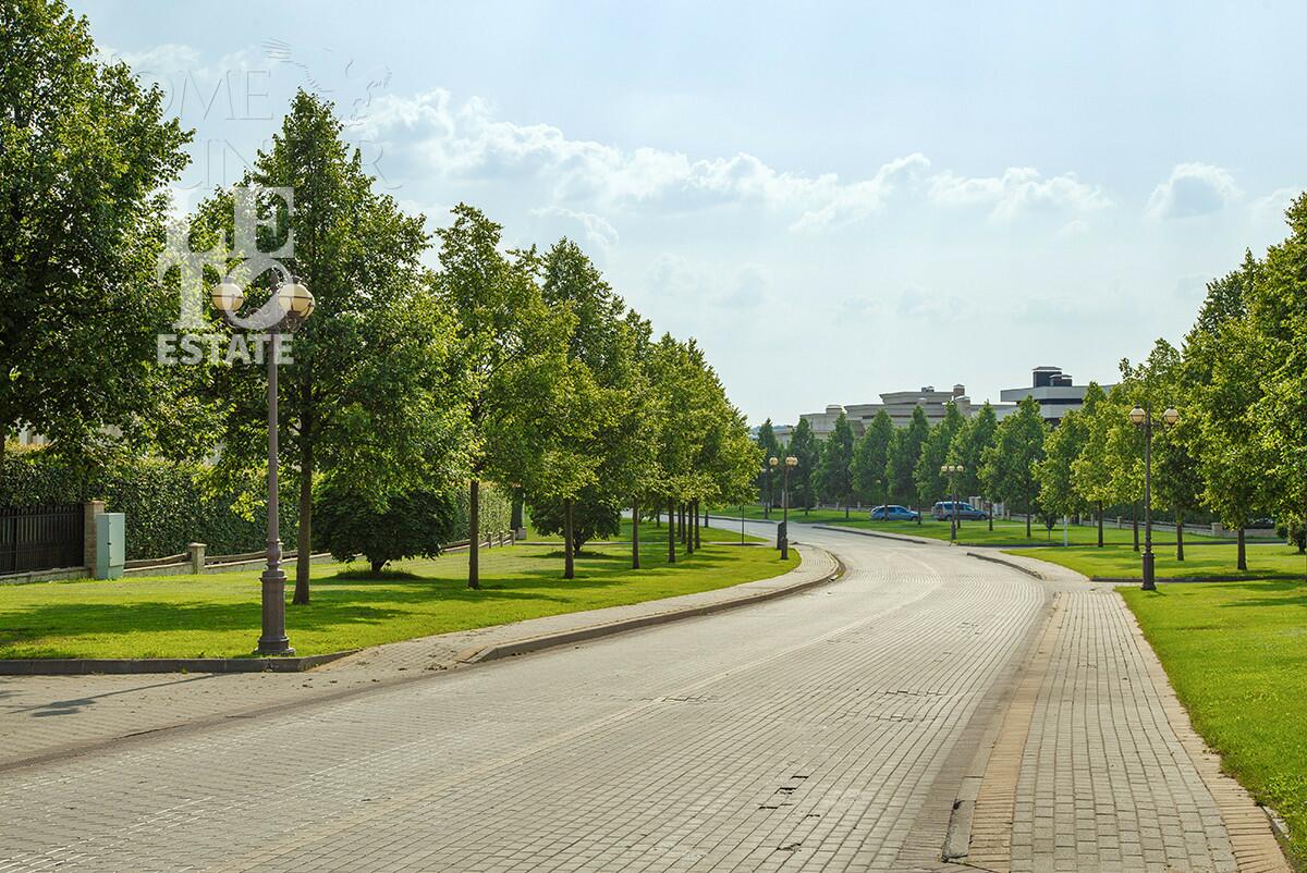 Участок 22.6 сот. в охраняемом поселке