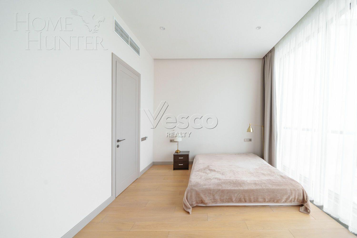 4-этажный таунхаус 278 м² с отделкой