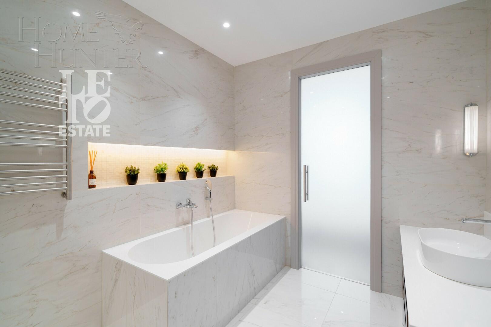 4-этажный таунхаус 278 м² с отделкой