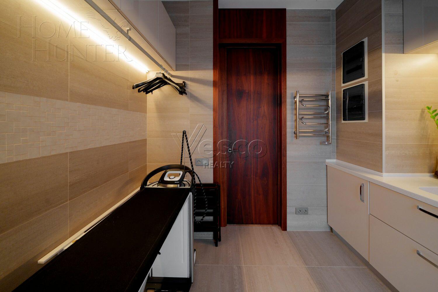 4-этажный таунхаус 278 м² с отделкой