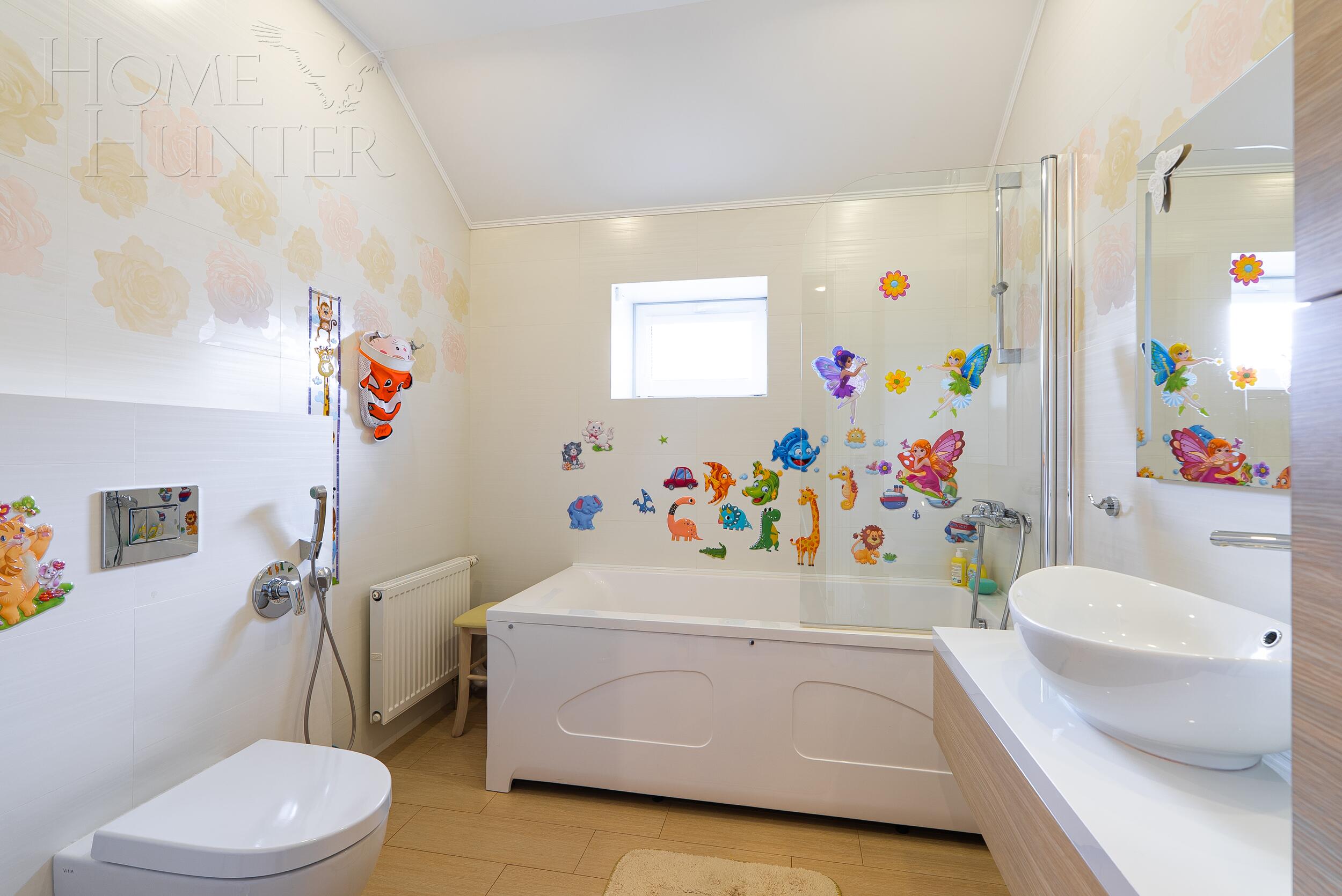 2-этажный коттедж 400 м² с отделкой