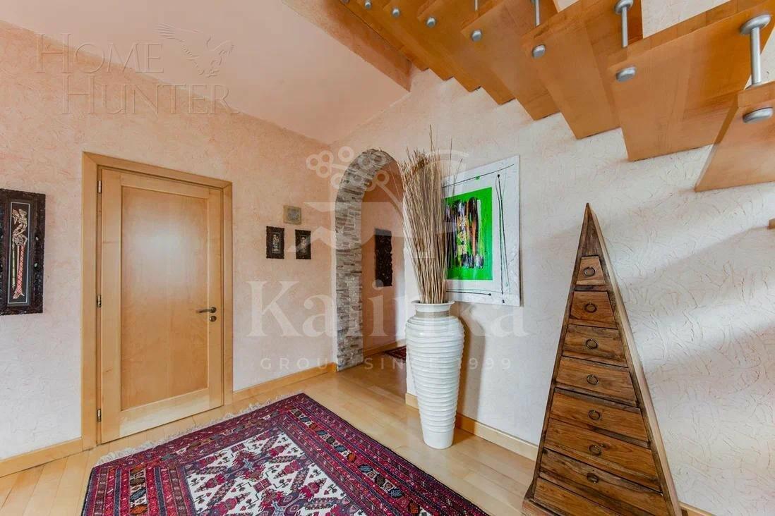 2-этажный коттедж 660 м² с отделкой