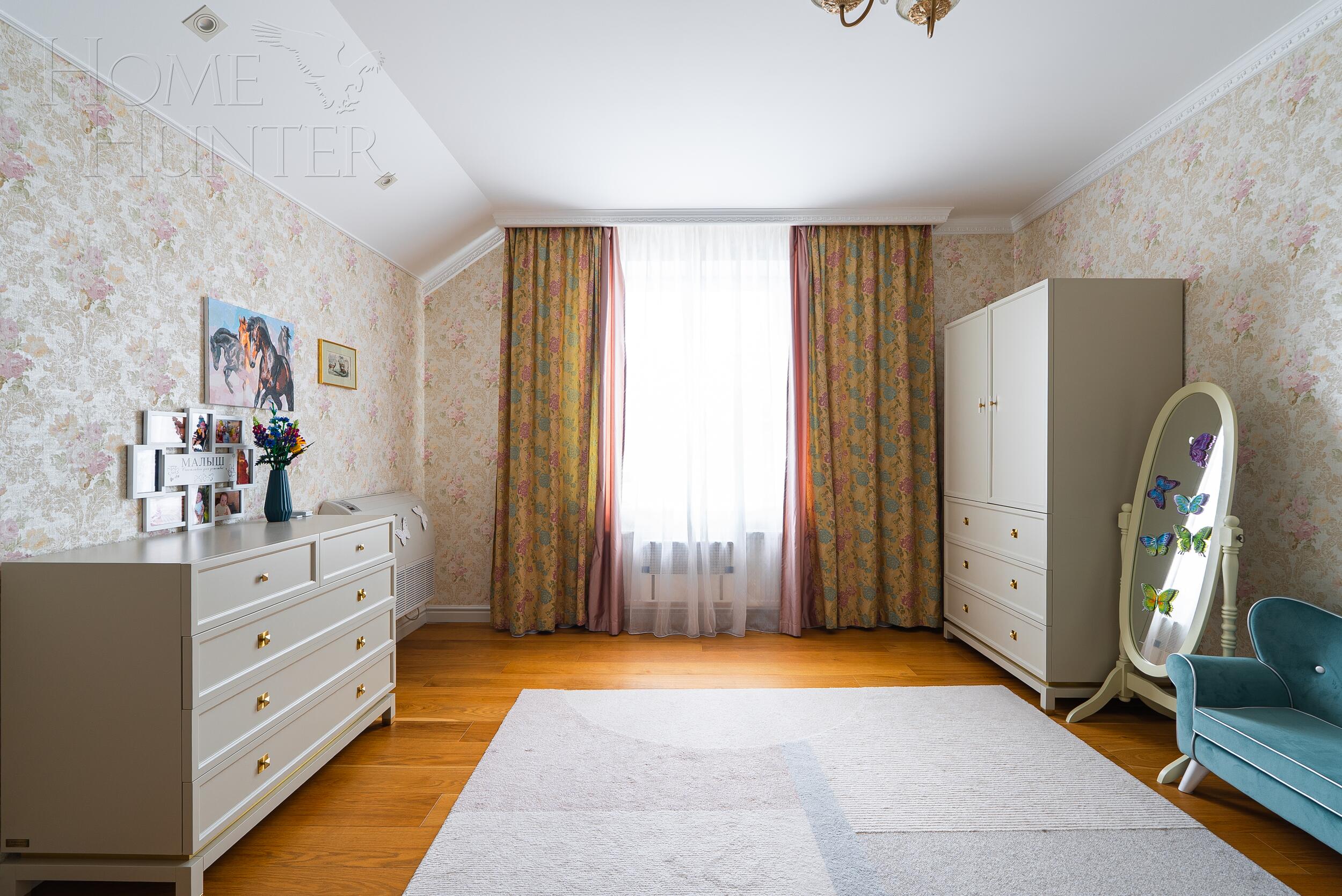 2-этажный коттедж 400 м² с отделкой