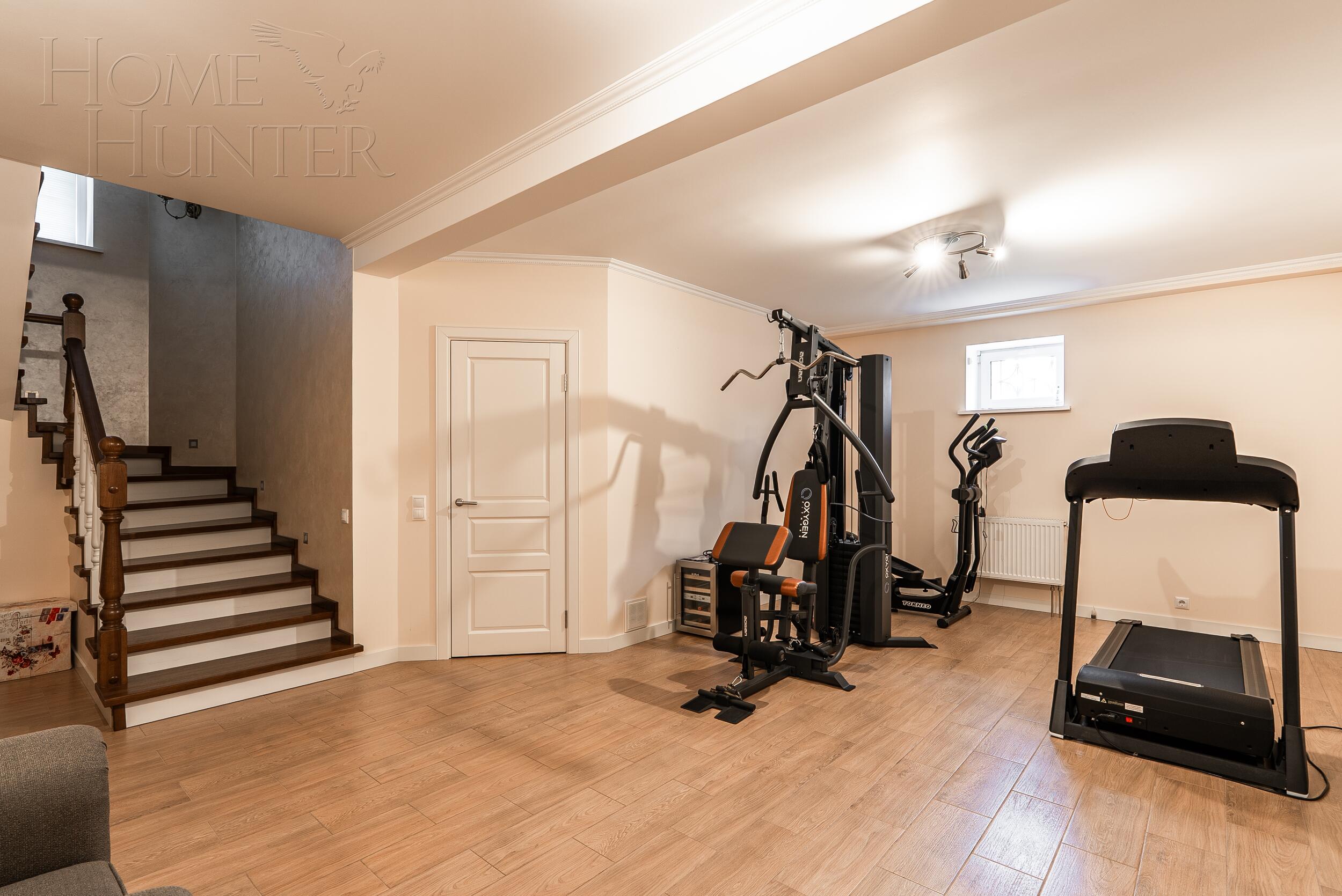 2-этажный коттедж 400 м² с отделкой