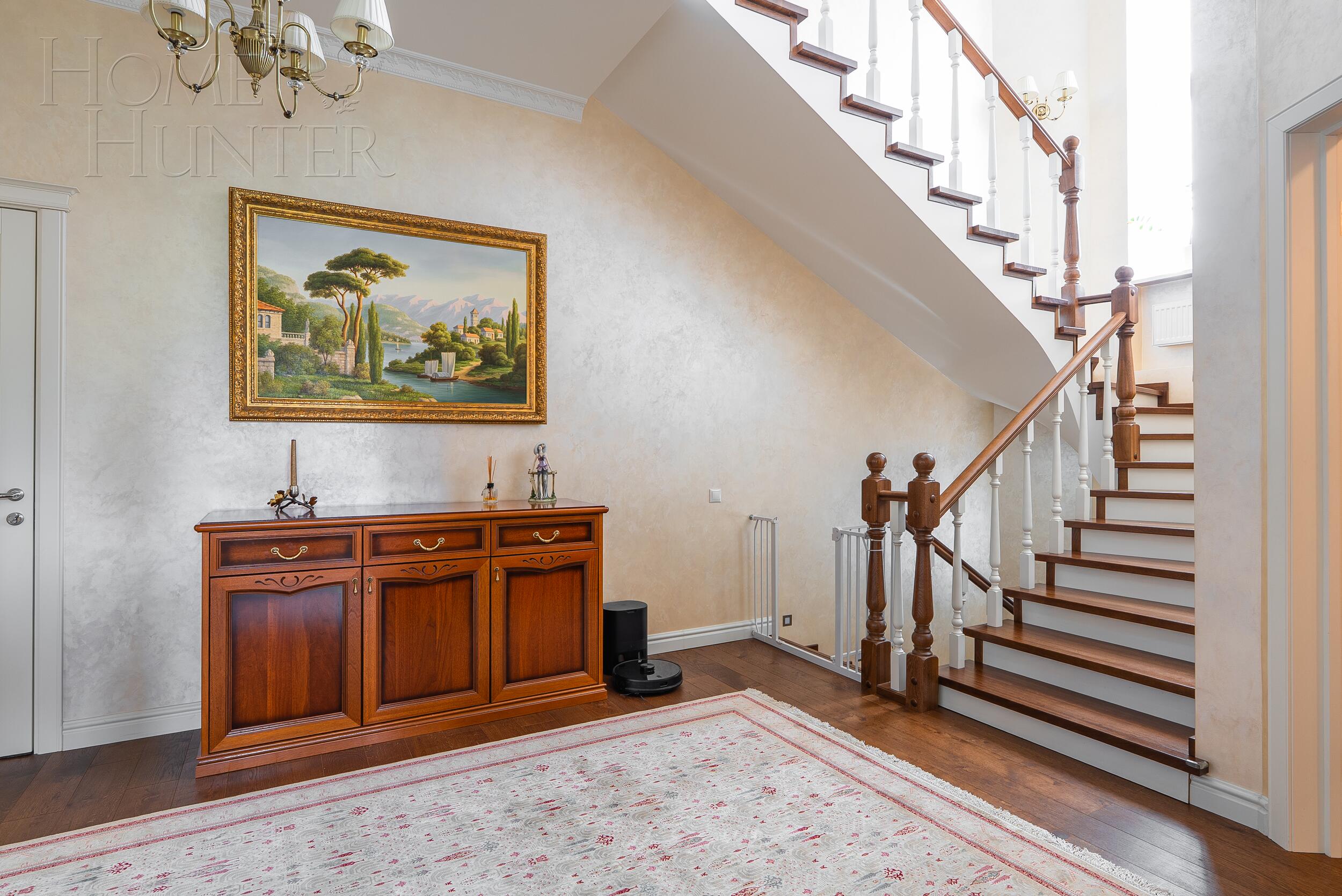 2-этажный коттедж 400 м² с отделкой