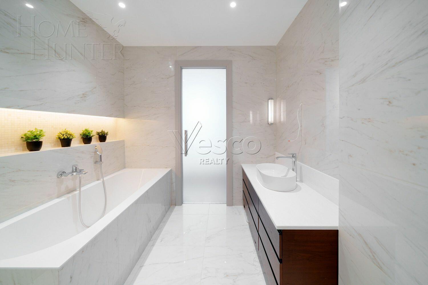 4-этажный таунхаус 278 м² с отделкой