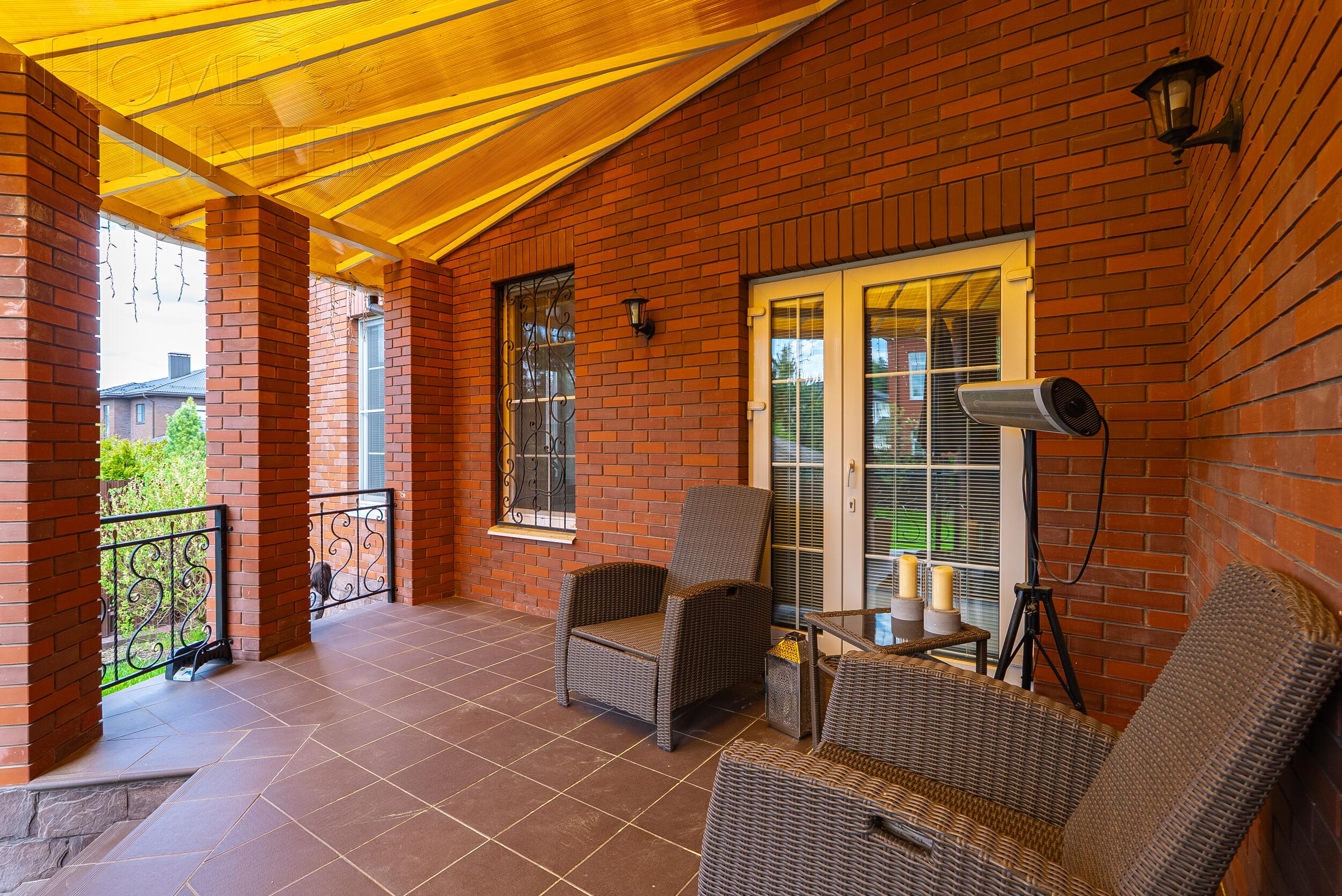 2-этажный коттедж 400 м² с отделкой