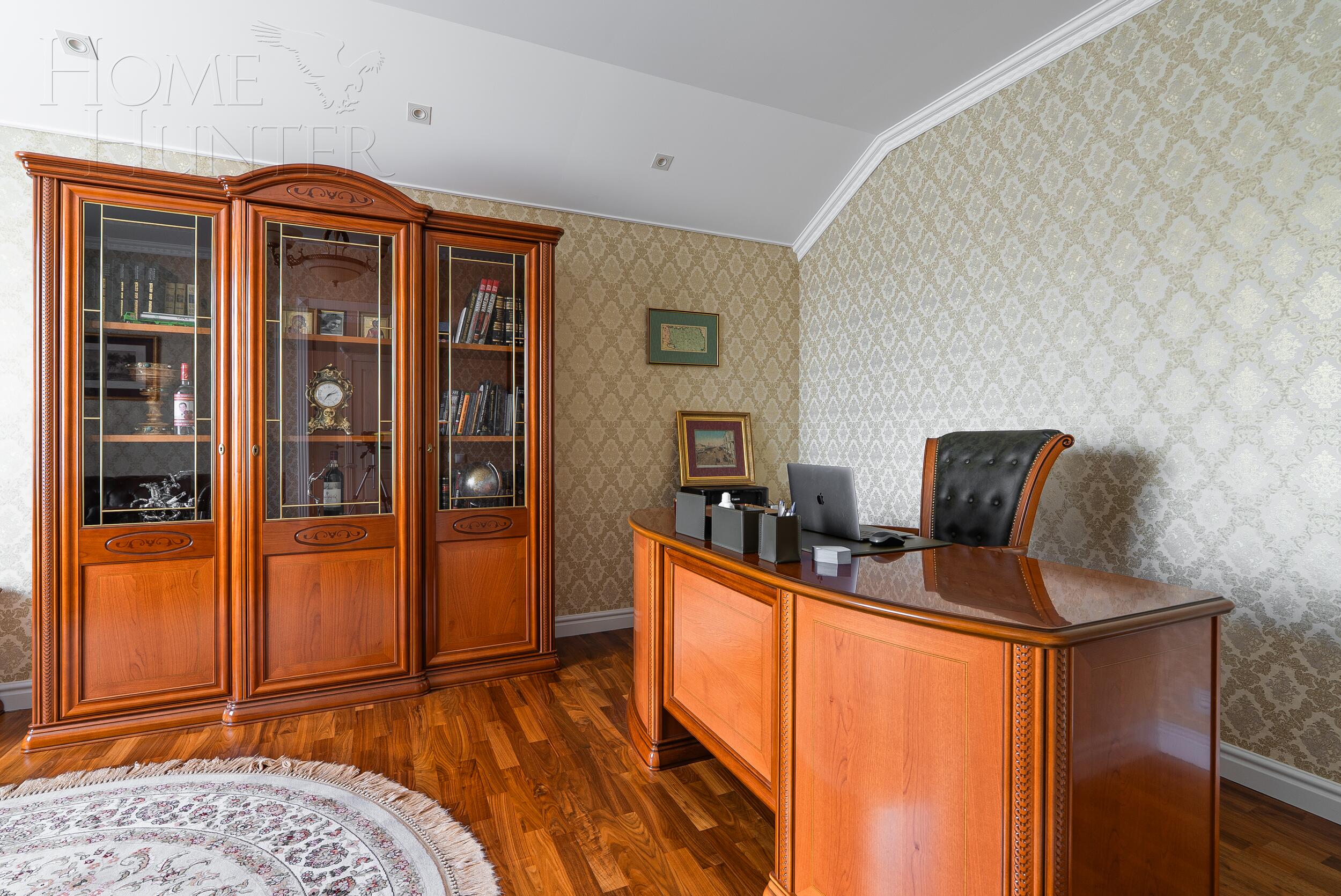 2-этажный коттедж 400 м² с отделкой