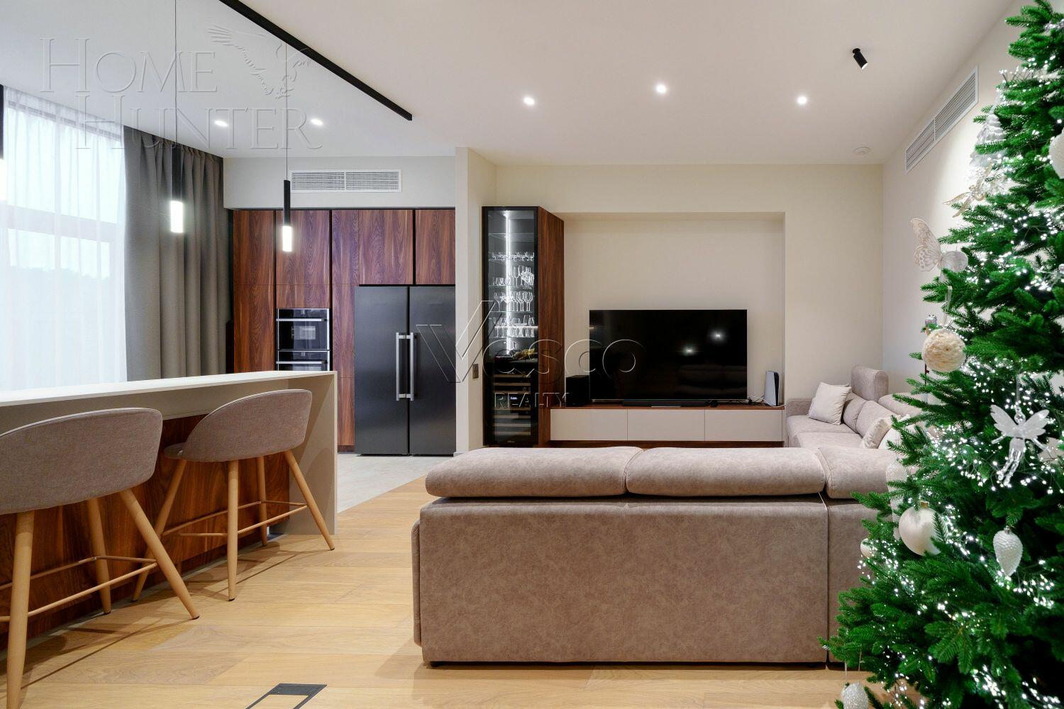 4-этажный таунхаус 278 м² с отделкой