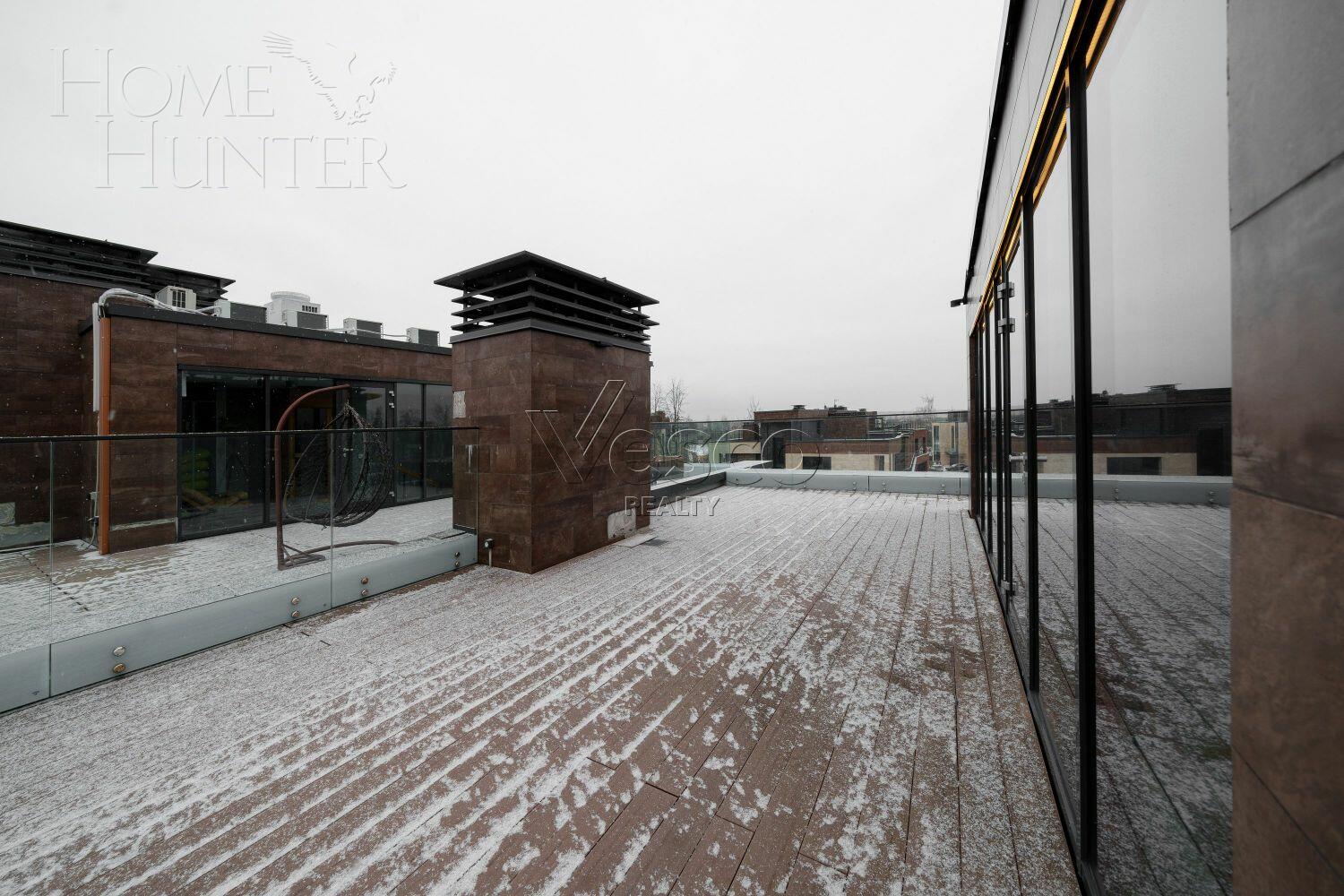 4-этажный таунхаус 278 м² с отделкой