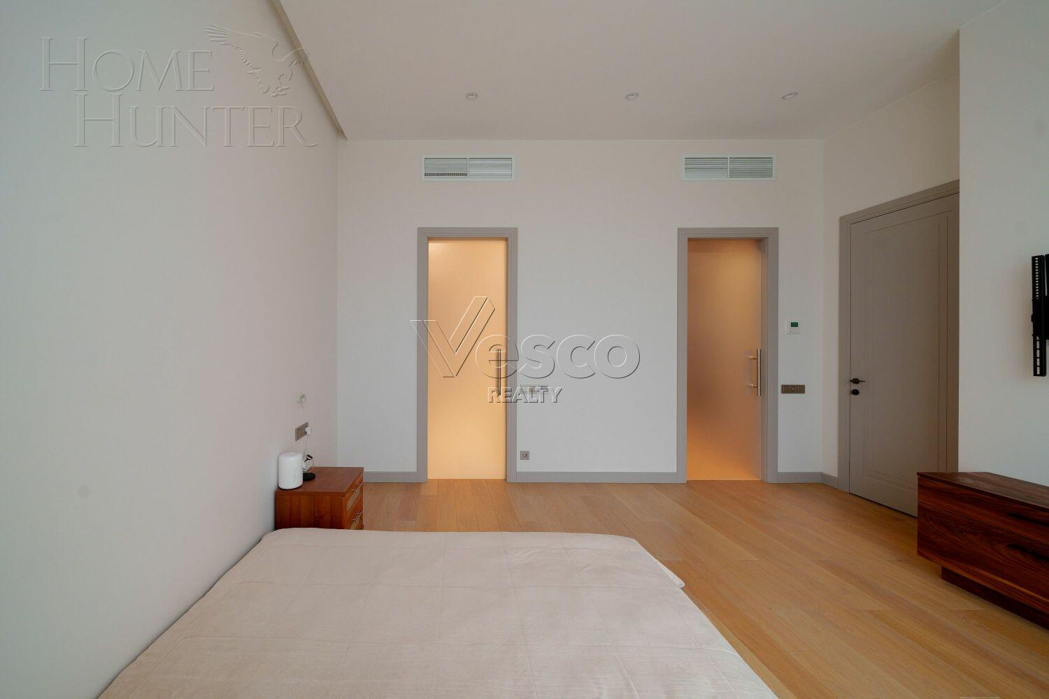 4-этажный таунхаус 278 м² с отделкой