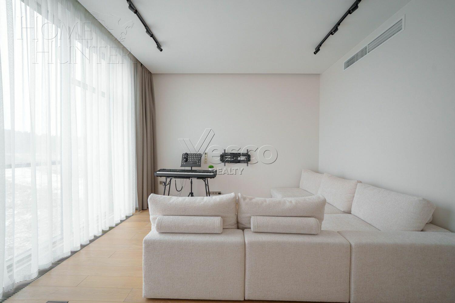 4-этажный таунхаус 278 м² с отделкой