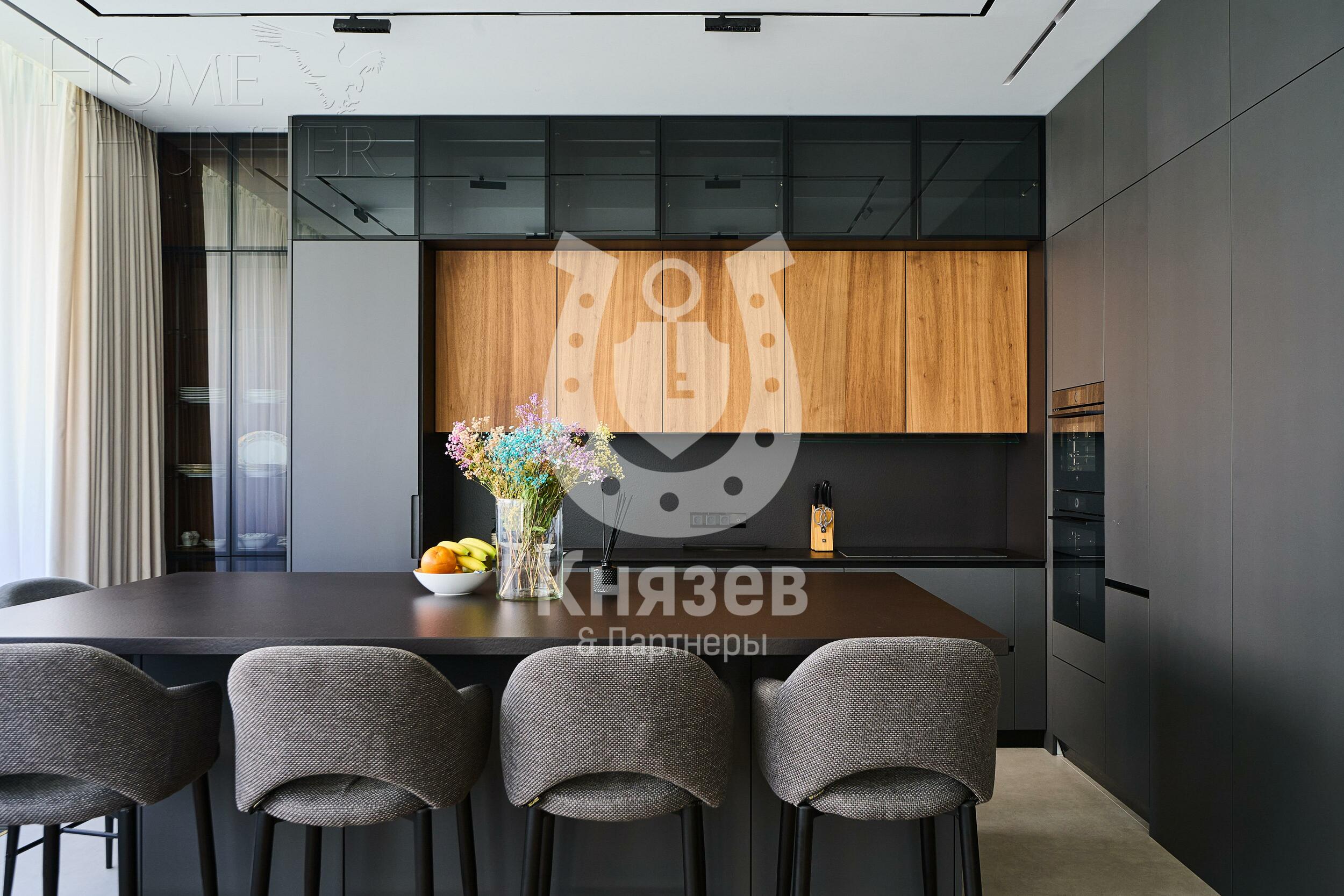 4-КОМН. КВАРТИРА С ОТДЕЛКОЙ 135.5 М² НА 2 ЭТАЖЕ