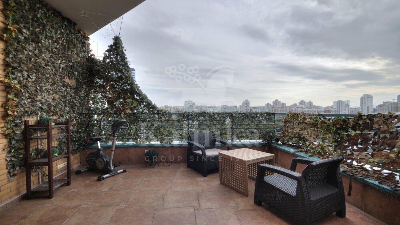 4-КОМН. КВАРТИРА С ОТДЕЛКОЙ 100 М² НА 19 ЭТАЖЕ