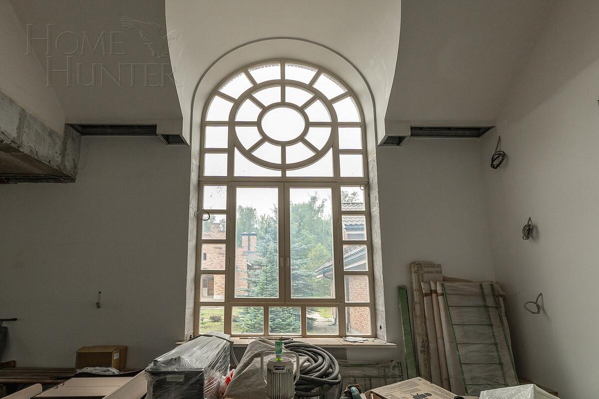 3-этажный коттедж 2 200 м² без отделки