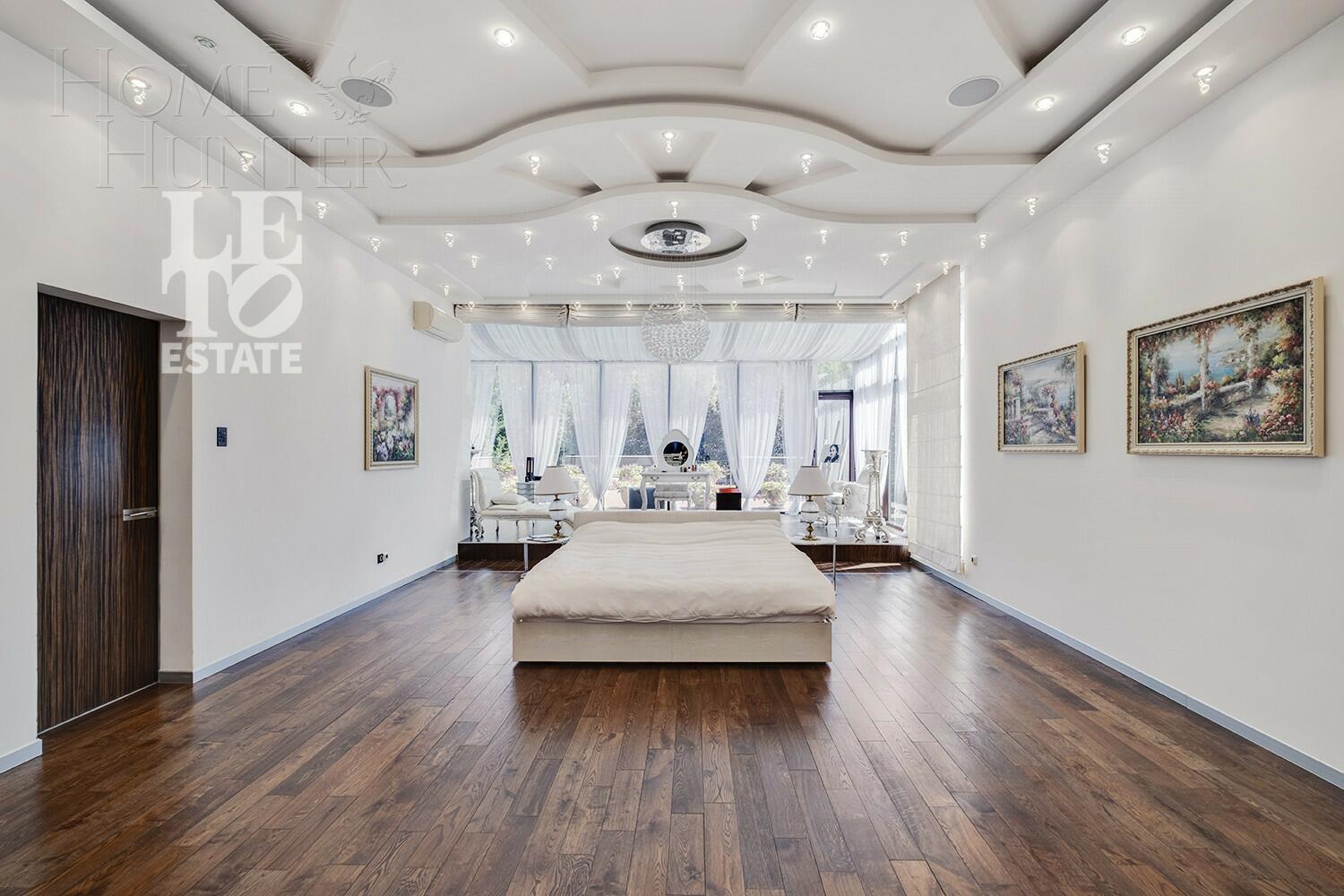 2-этажный коттедж 1 200 м² с отделкой