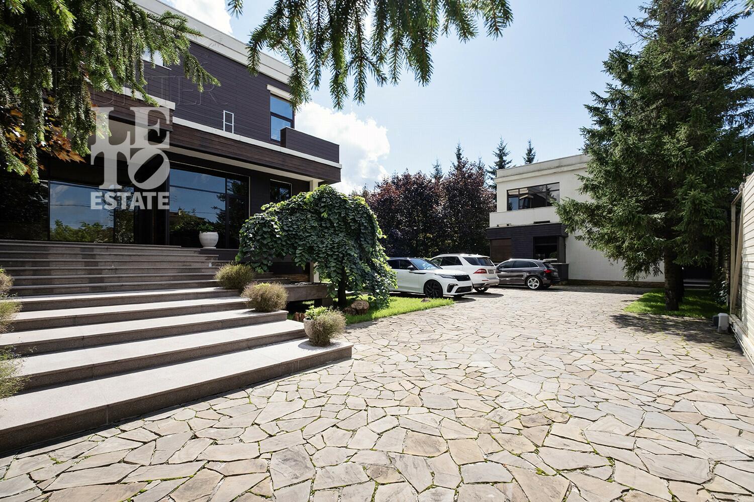 2-этажный коттедж 1 200 м² с отделкой