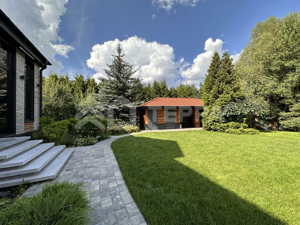 2-этажный коттедж 600 м² с отделкой