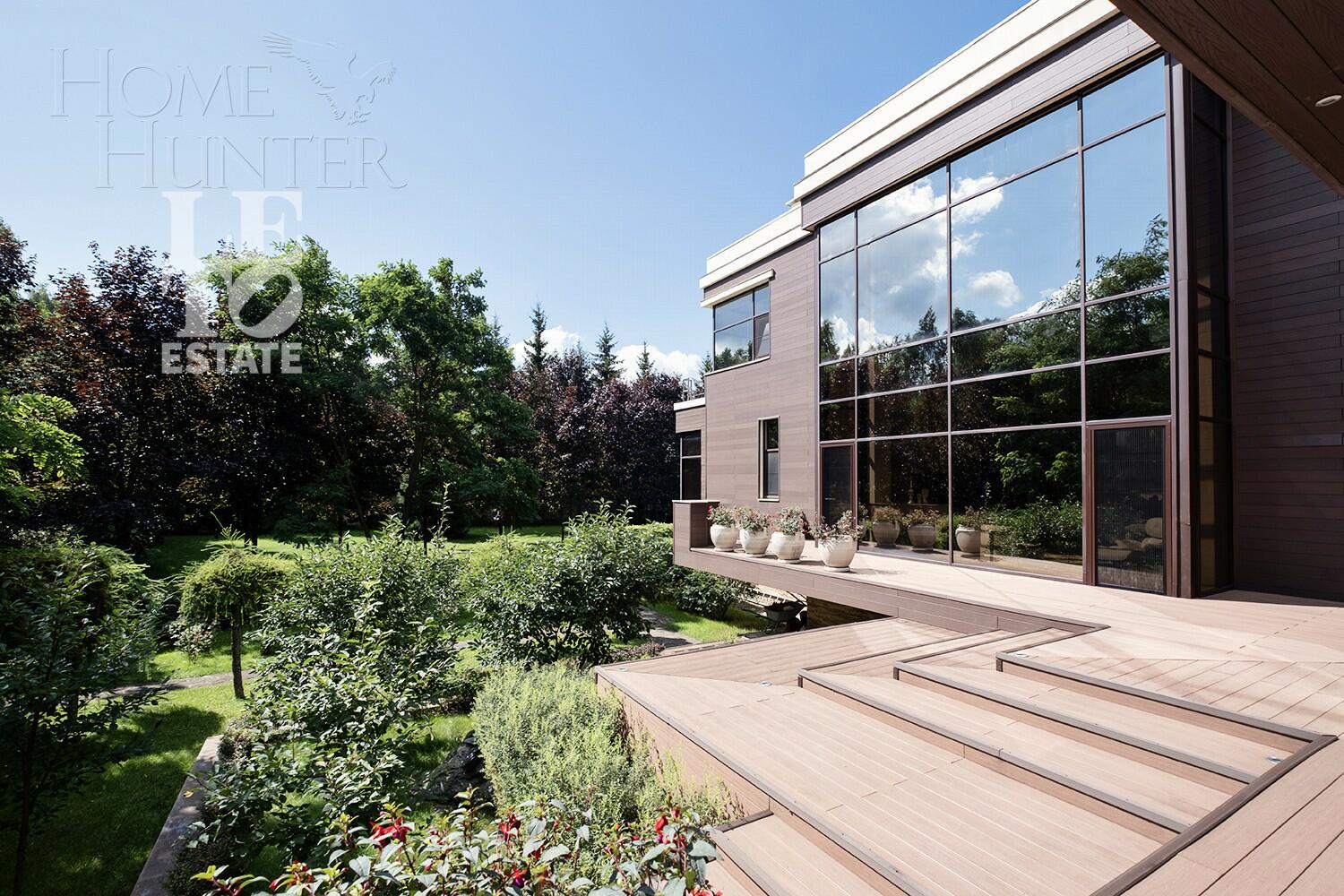 2-этажный коттедж 1 200 м² с отделкой