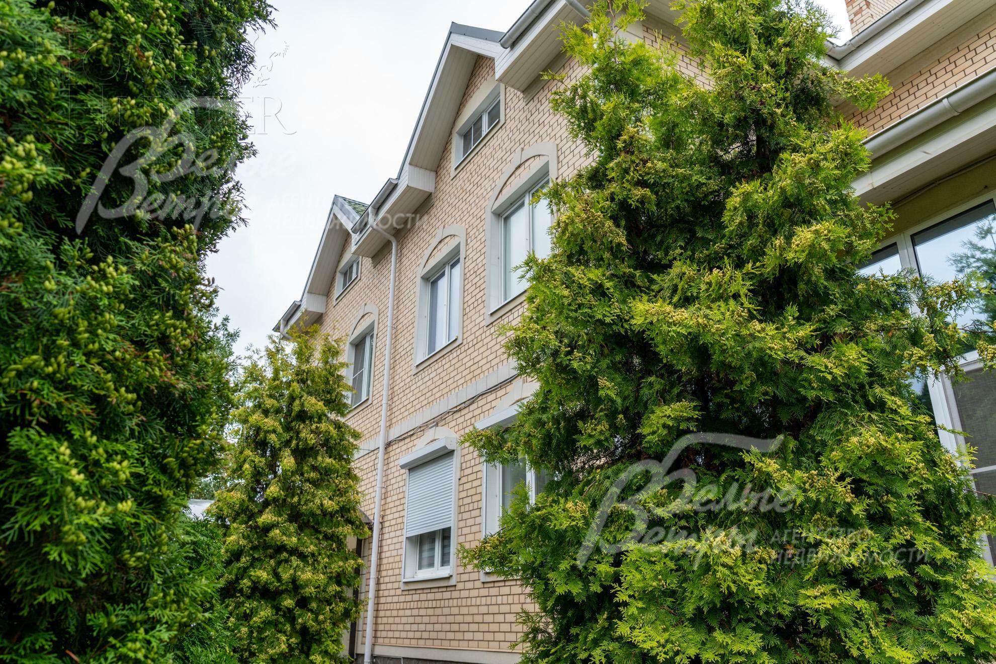 2-этажный коттедж 700 м² с отделкой